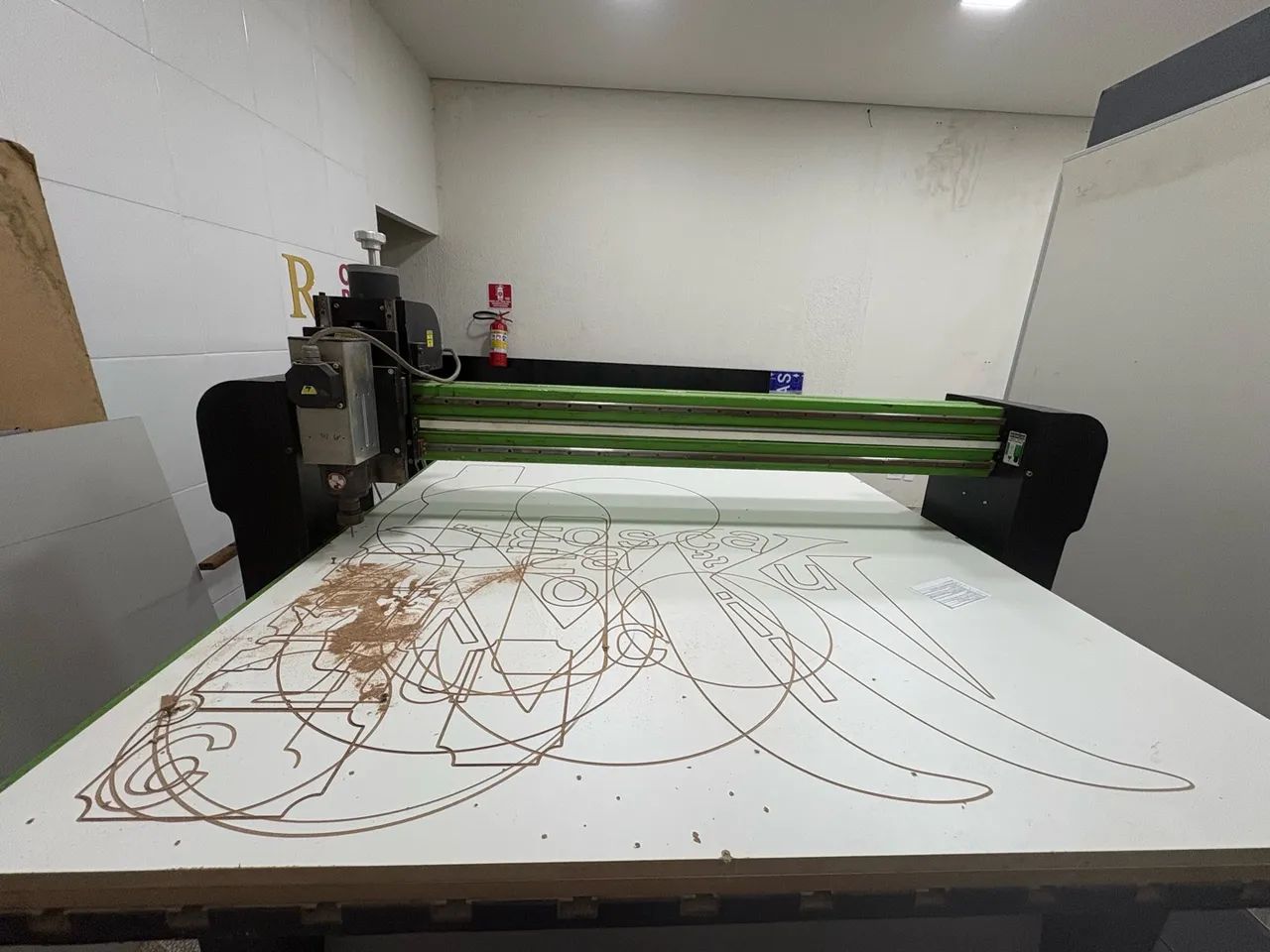 VENDE-SE MÁQUINA ROUTER CNC! - Foto 2