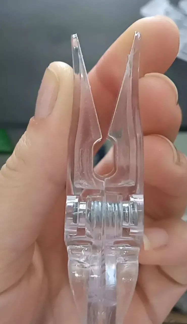 50 Presilhas Acrílicas de Cristal para Cabides - Foto 4