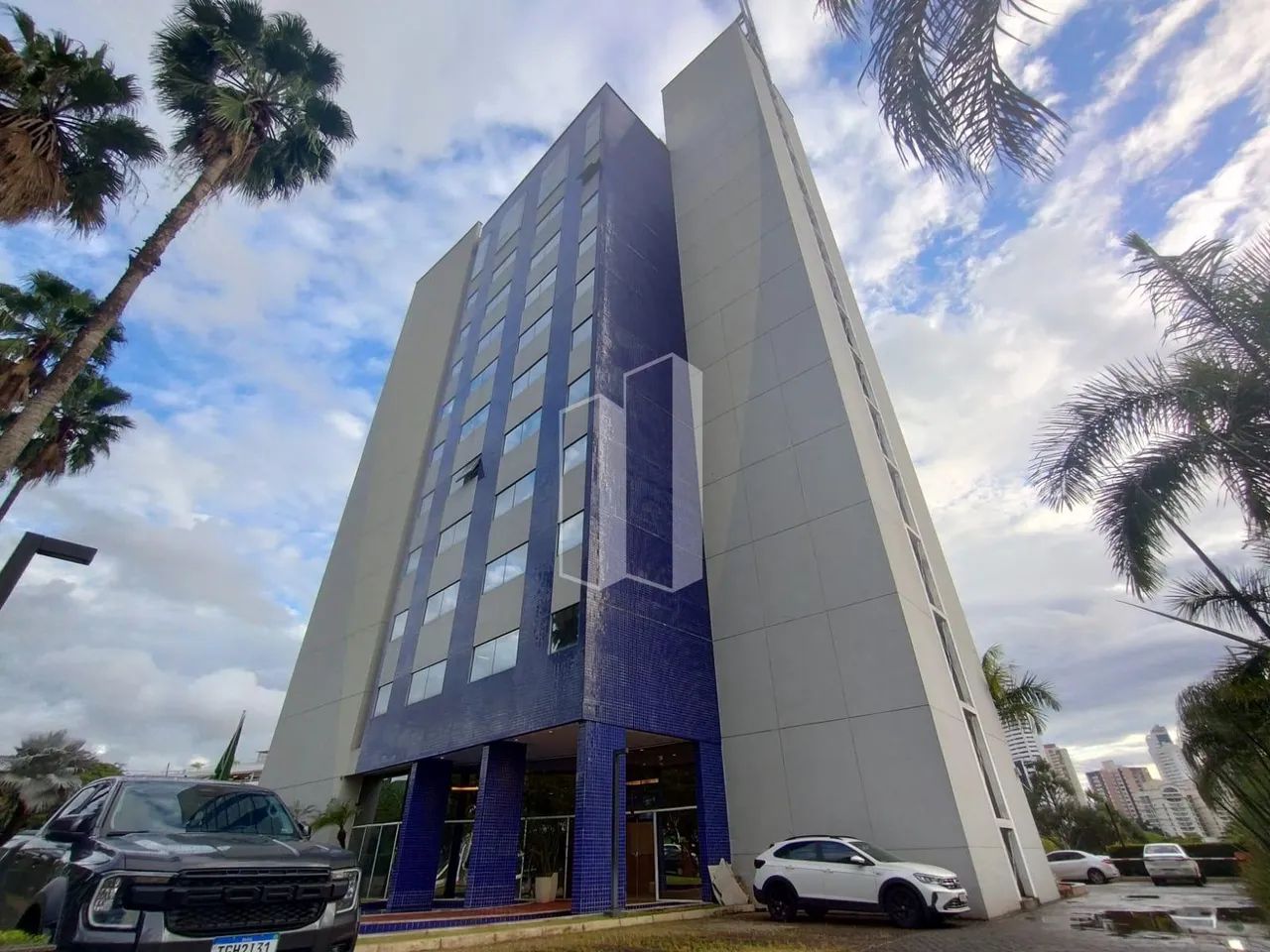 Sala Comercial em Jardim Goiás - Goiânia, GO