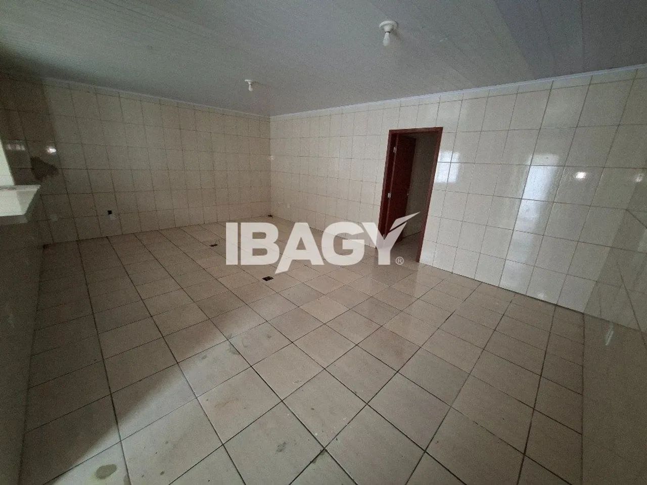 Excelente Casa 4 dormitório(s) em Barreiros - São José - Foto 2