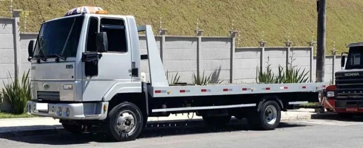 Ford Cargo 815 Plataforma 2012 - Foto 4