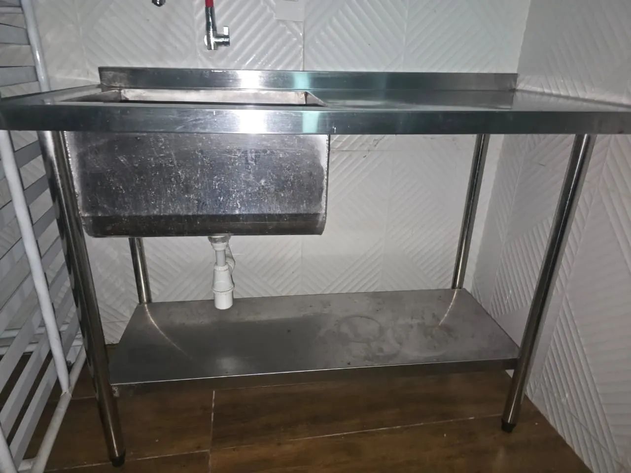 1 Bancada mas Mesa Pia por - Foto 2