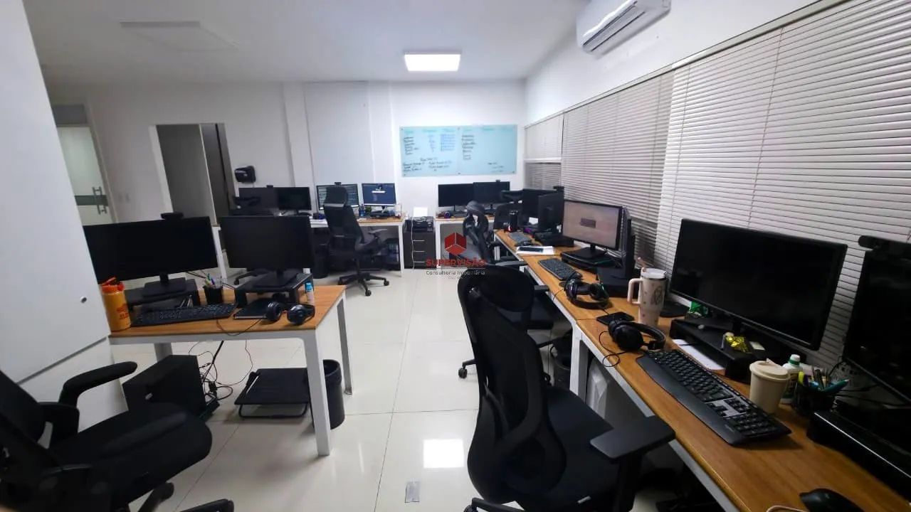 Sala comercial á venda com 52,61m² privativos no Centro - Florianópolis/SC - Foto 4