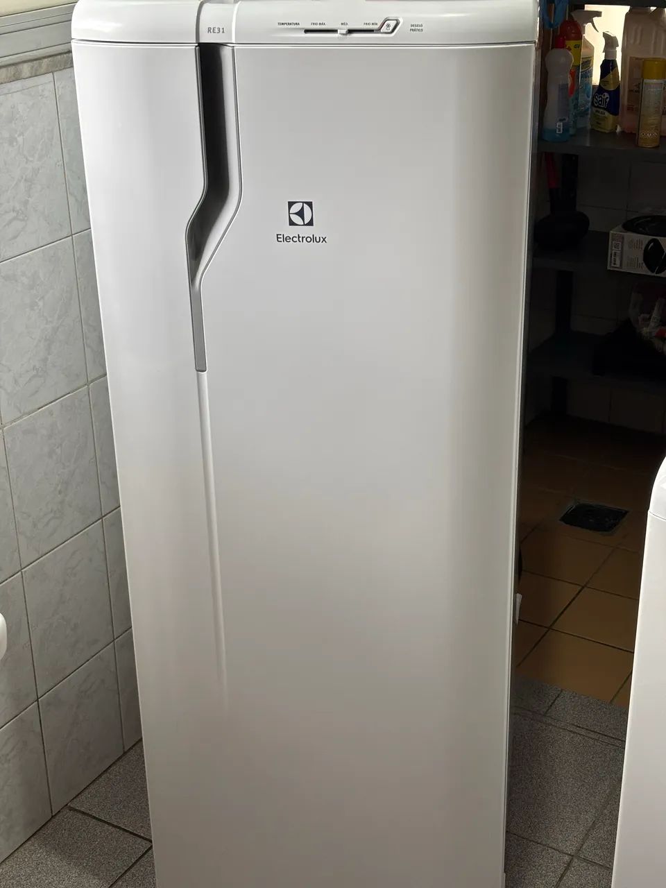 Geladeira Eletrolux RE31