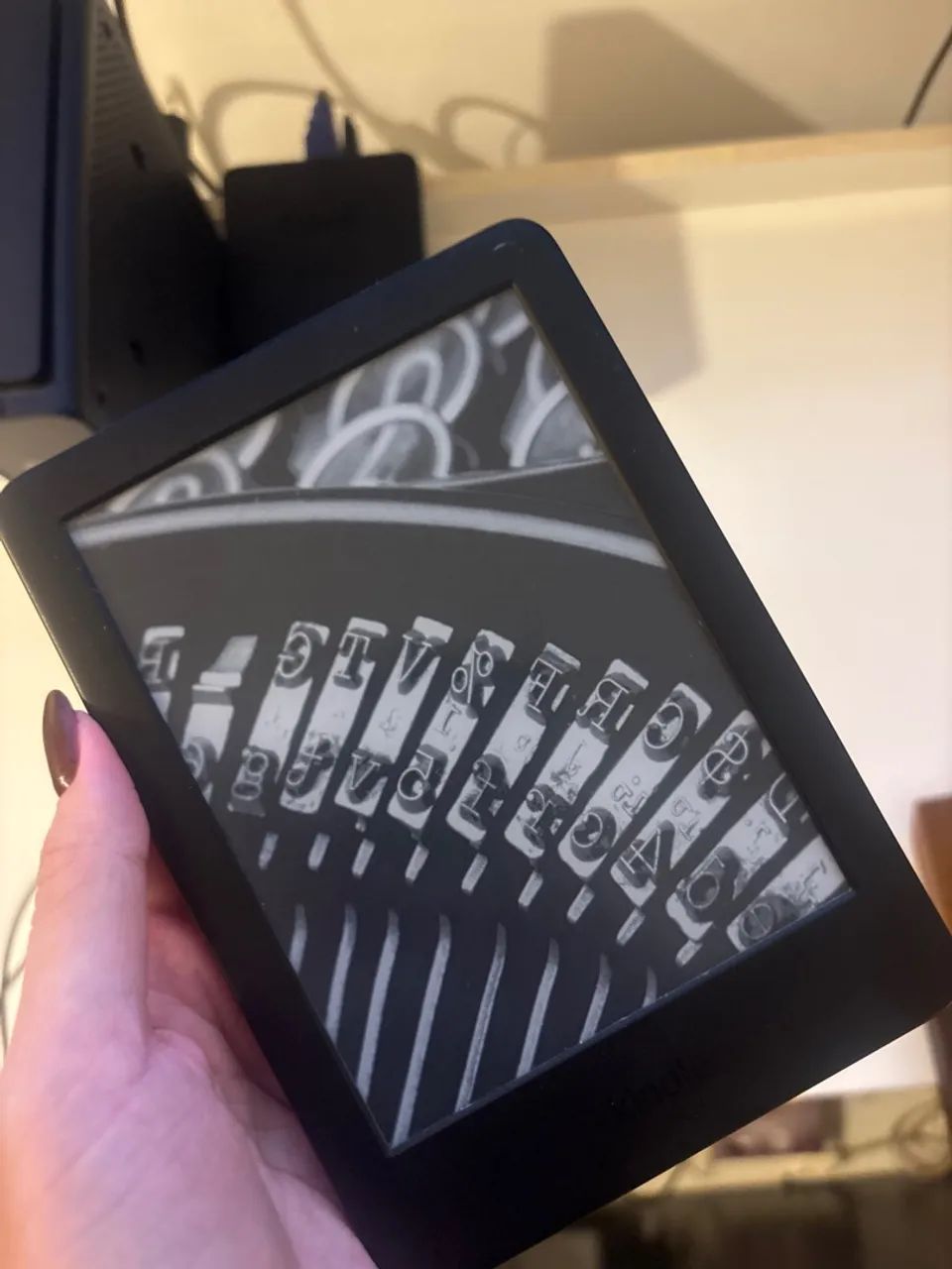 VENDE SE KINDLE USADO COMPRADO EM 2021 - Foto 4