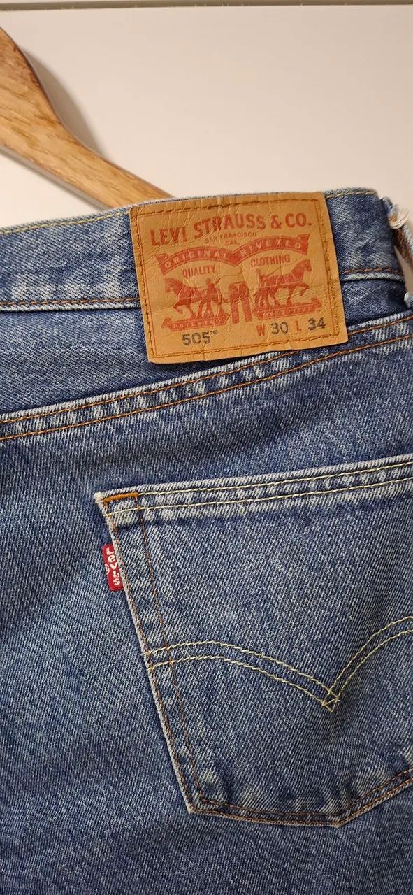 Calça Jeans Levis 505 - Foto 3