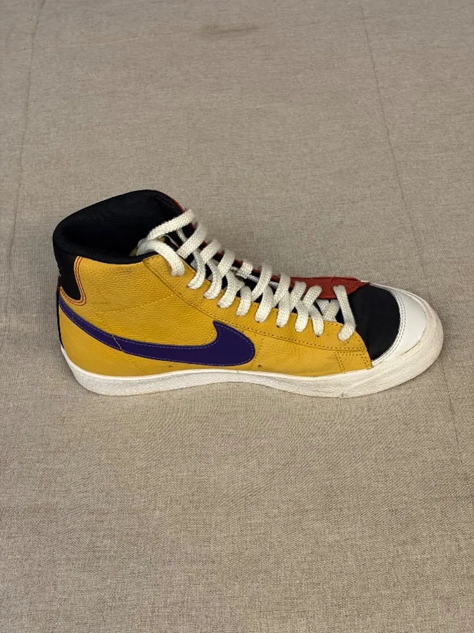 Tênis Nike Blazer Mid '77 EMB Masculino