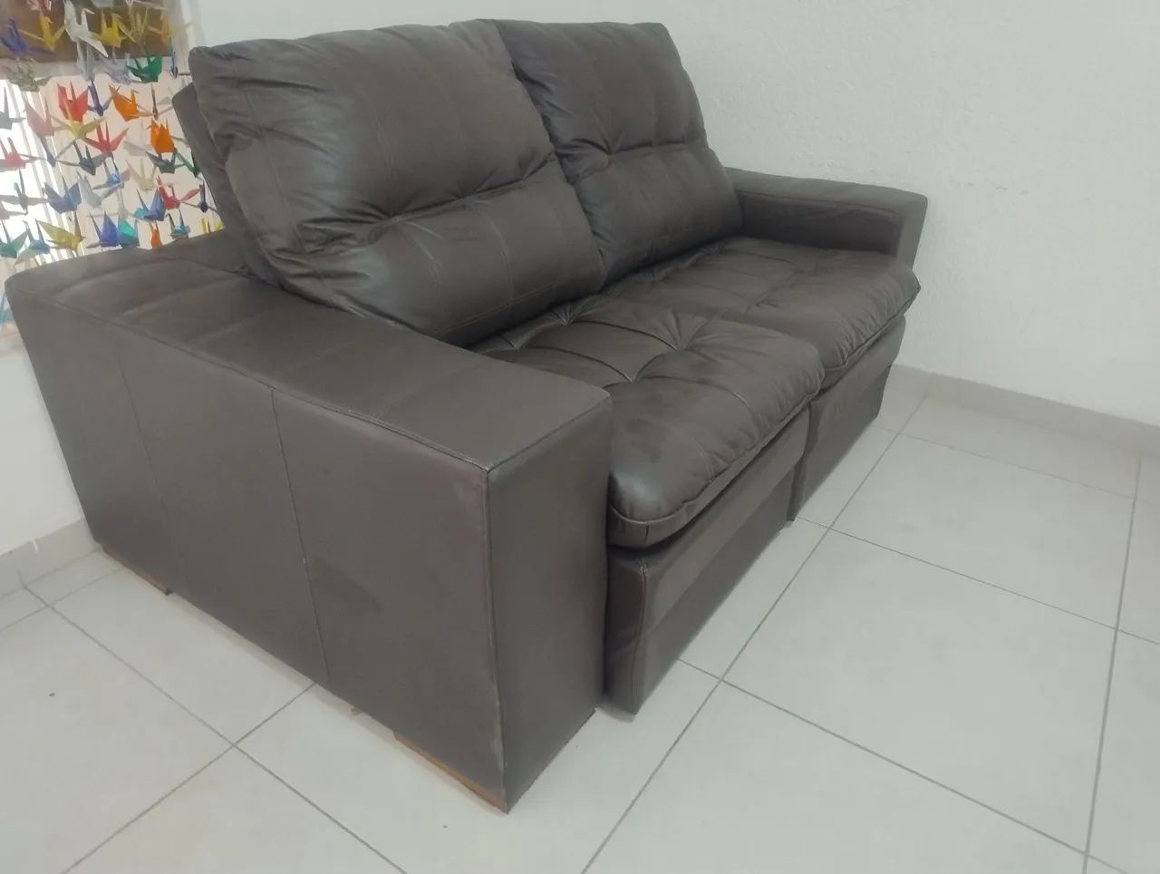 Sofá em Couro Retrátil e Reclinável (Seminovo) - Foto 3