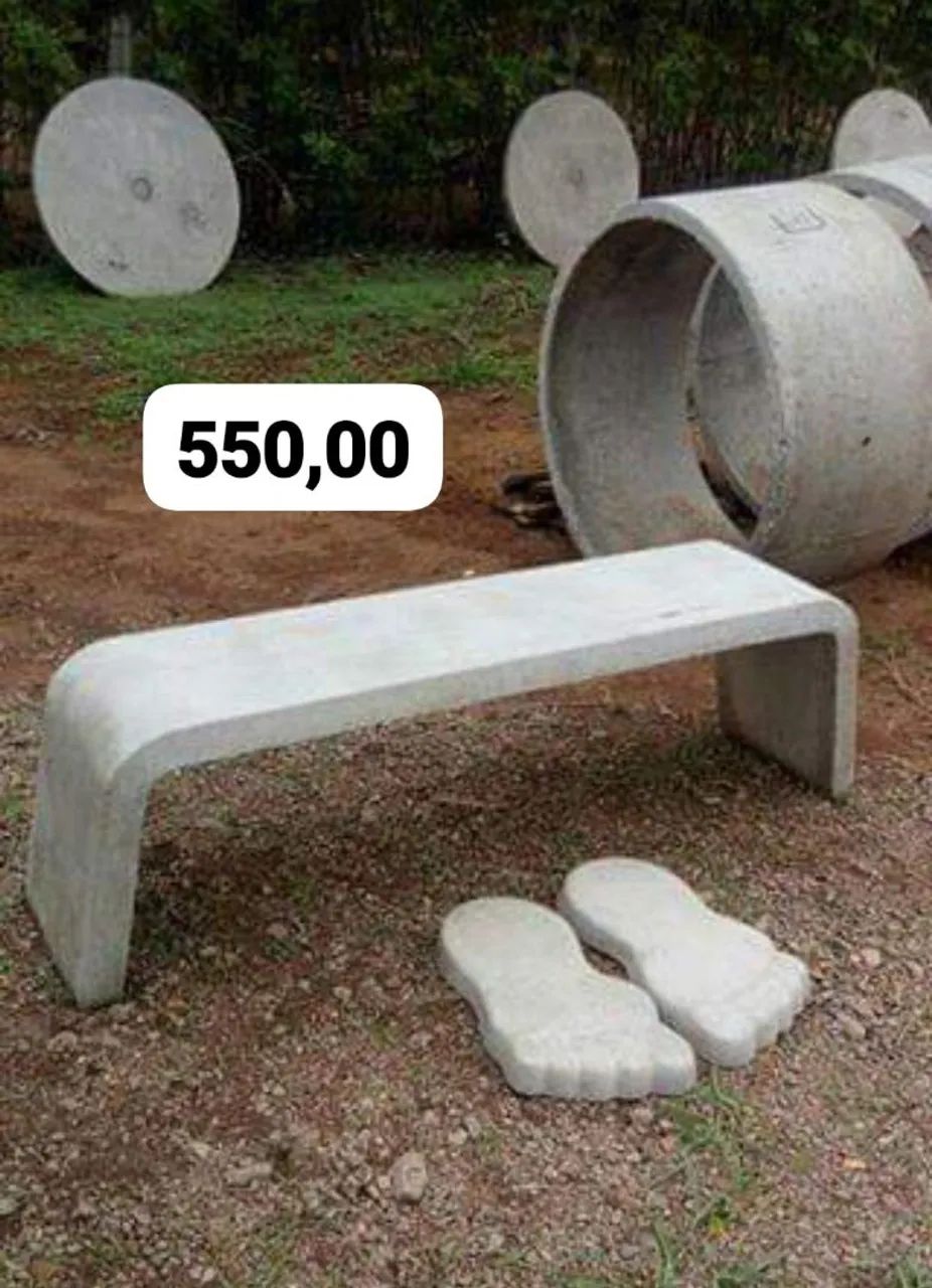 Bancos e mesas de concreto.  - Foto 5