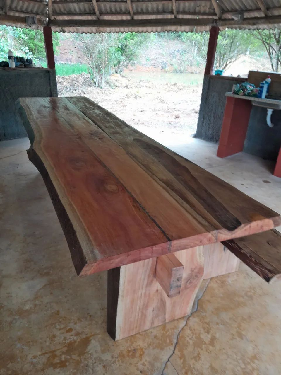 Mesa rustica 