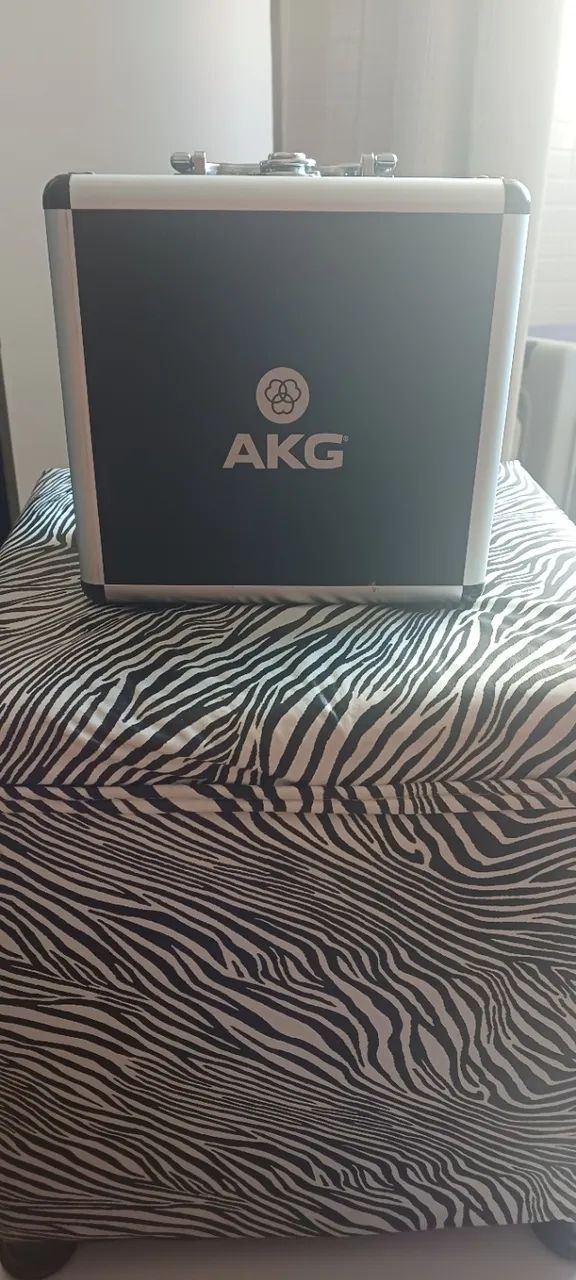 MICROFONE CONDENSADOR AKG PERCEPTION 420 - Foto 2