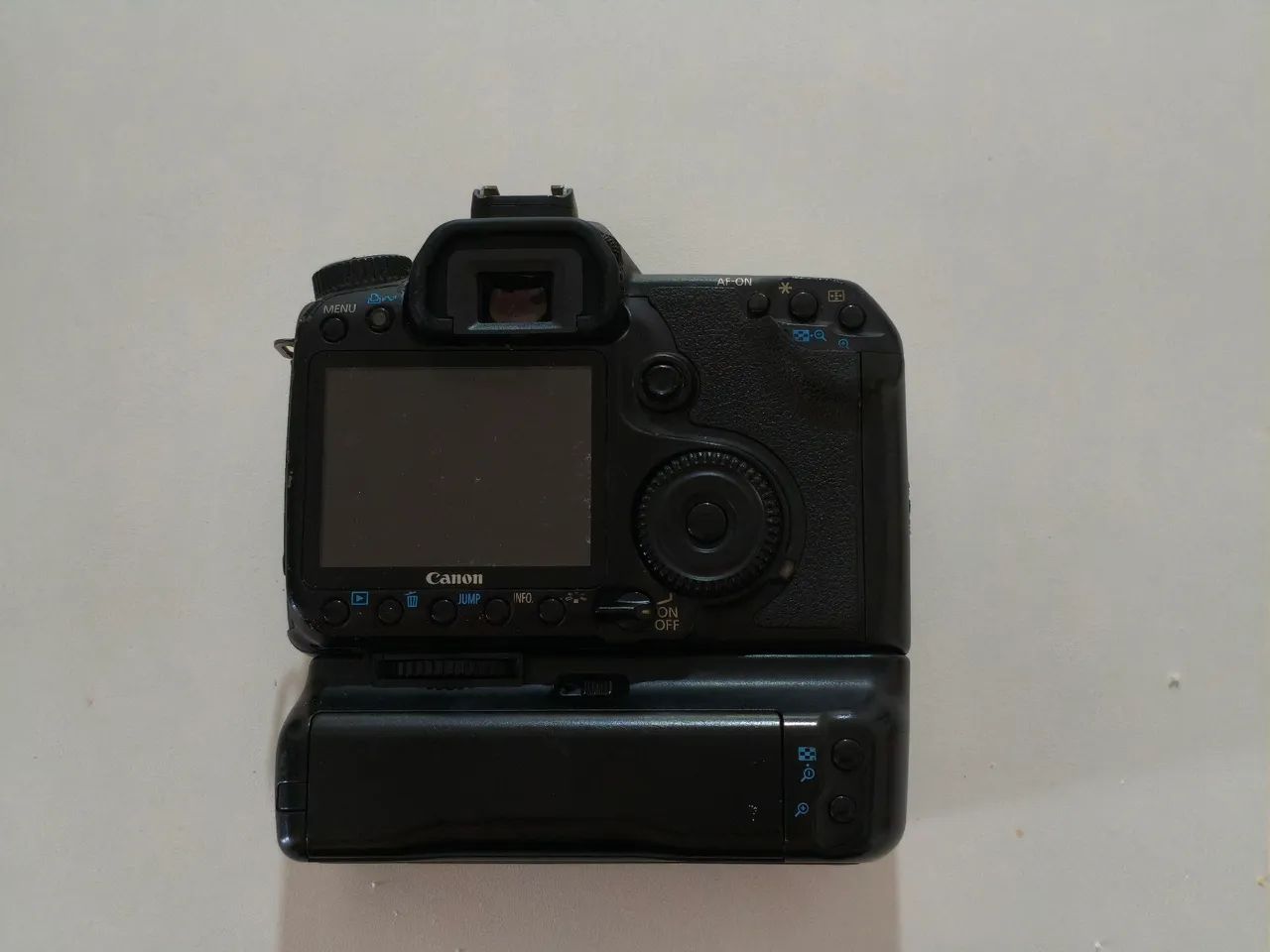 Câmera Canon 40d com grip - Aceito oferta  - Foto 2