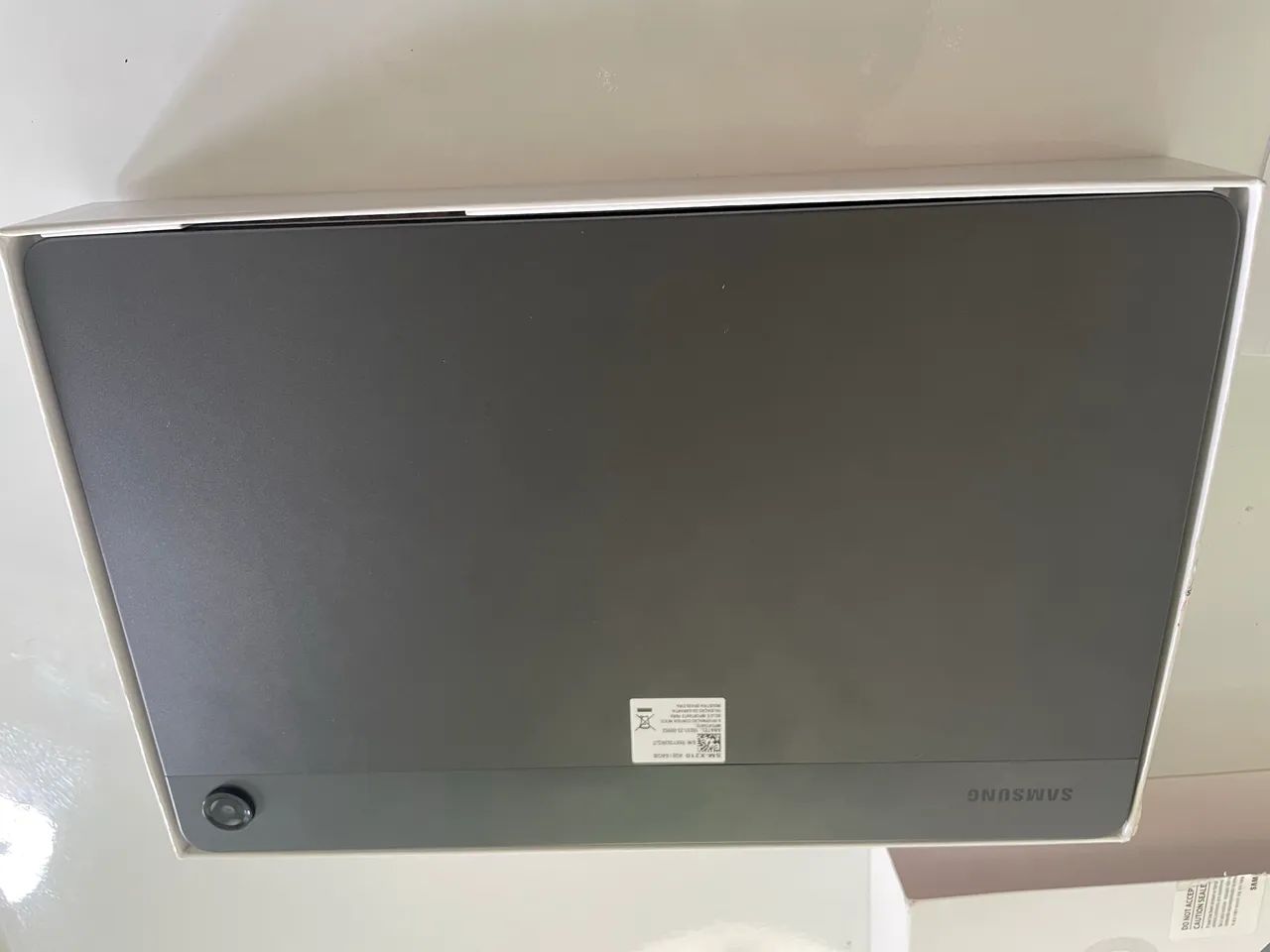 Vende-se Tablet Samsung Tab A+9 - Foto 2