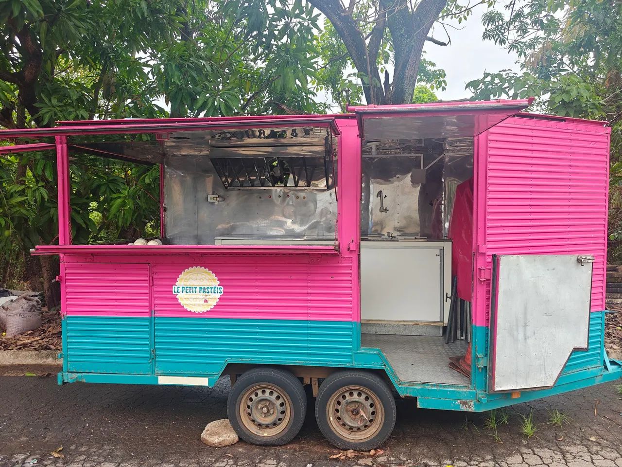 Trailer food 
