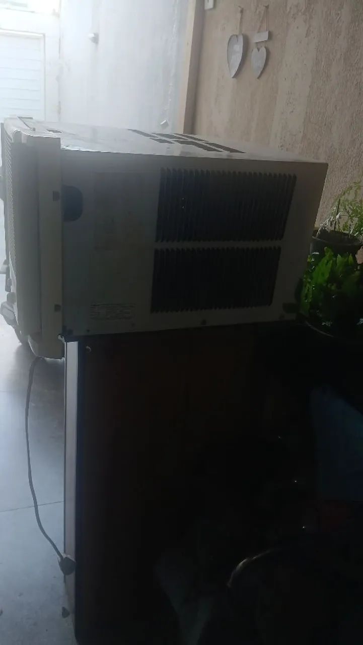 Ar condicionado 10 mil BTUs - Foto 2