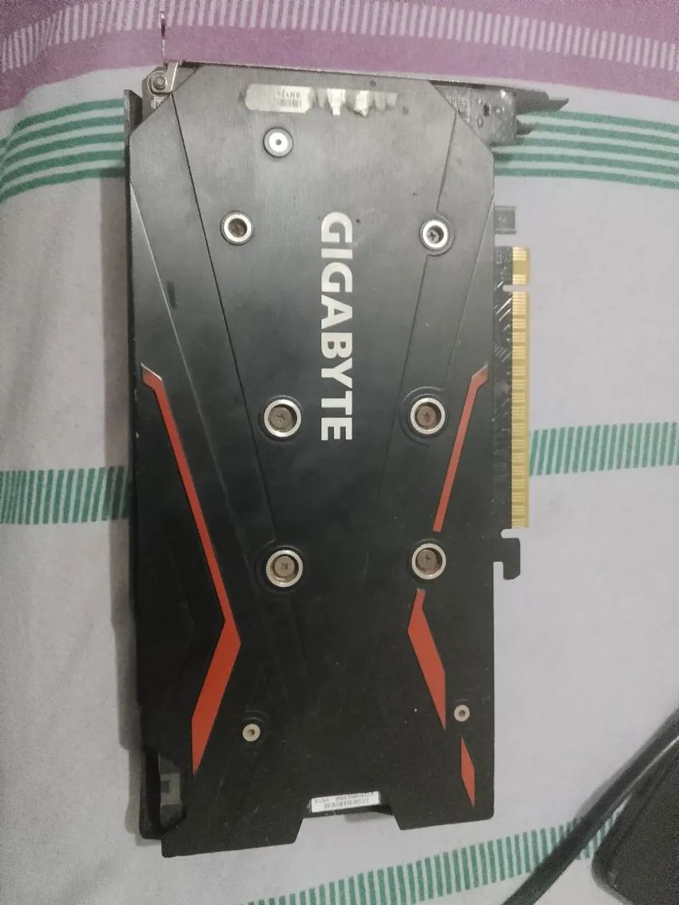 Placa de video 1050 boa para jogos  NOVA - Foto 5