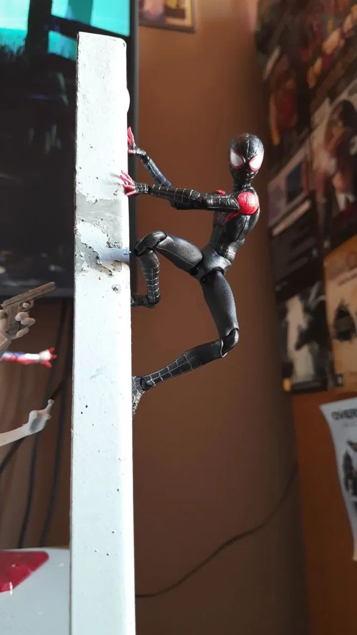 Mafex - Miles Morales  - Foto 5