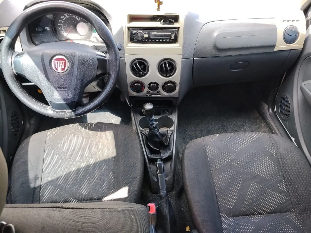 Fiat Palio RUA 1.0 Fire Flex 8V 5P 2015 - Foto 2