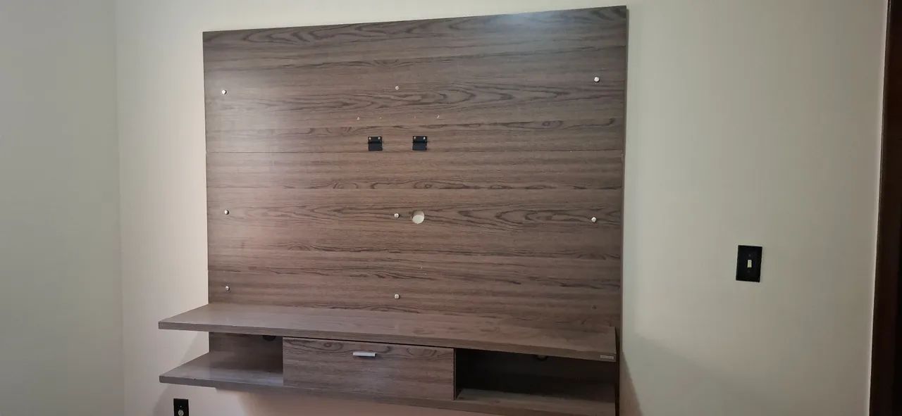 Painel para TV com Rack Suspenso - Excelente Estado - Foto 2