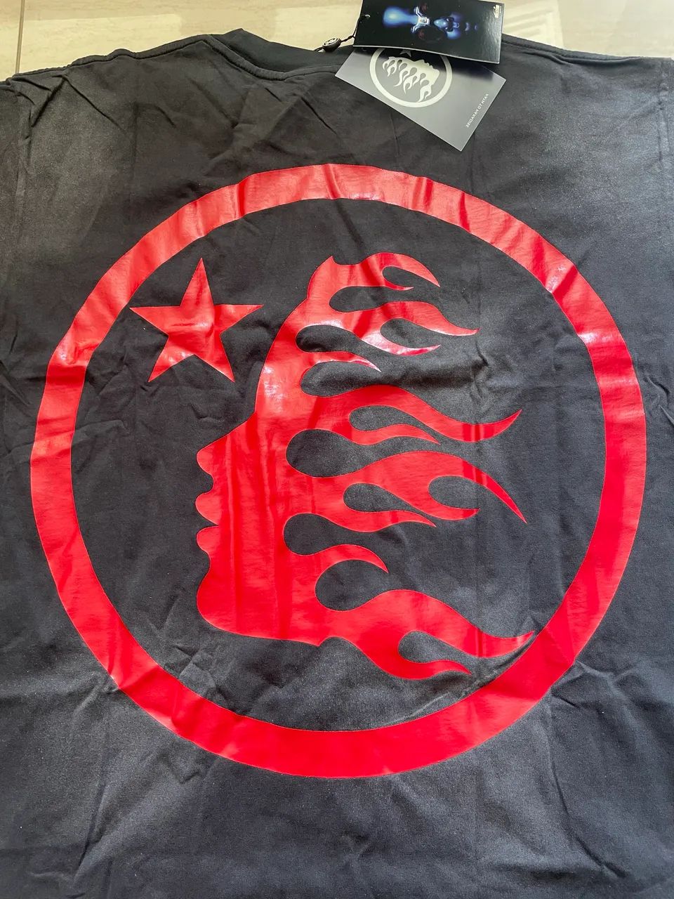 Camiseta hellstar preta e vermelha  - Foto 5