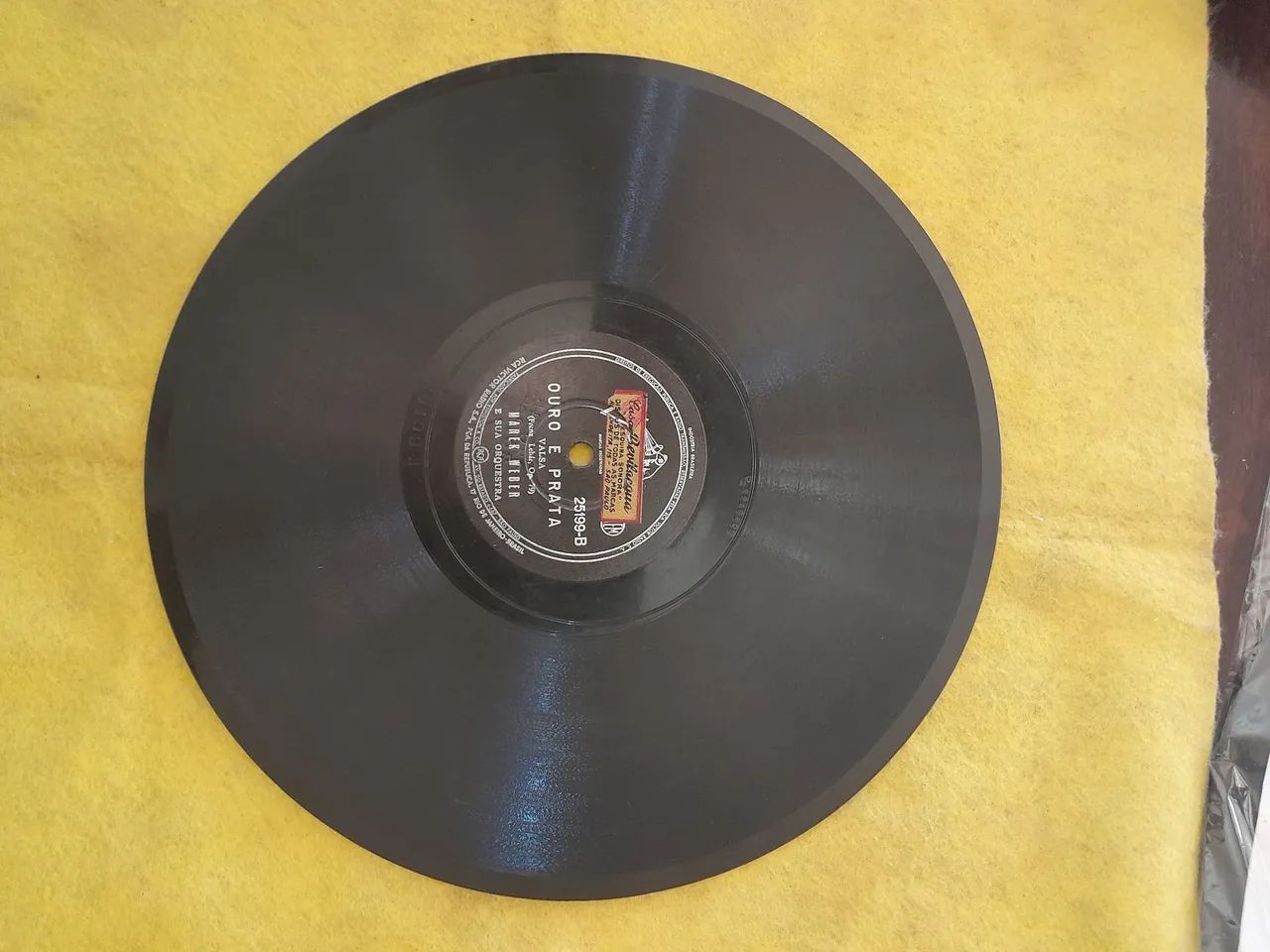 DISCOS EM 78 ROTACOES GOMA LACA D3CADA DE 1940 - Foto 3