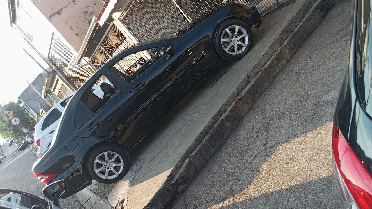 Mercedes-Benz C-180 C-180 Kompressor Classic 1.8 16V 143cv 2006