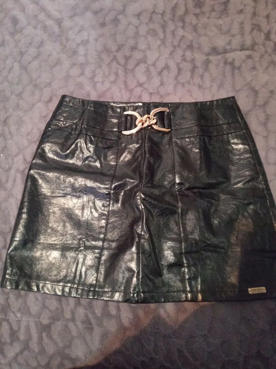 Saia de couro marca Pit Bull
