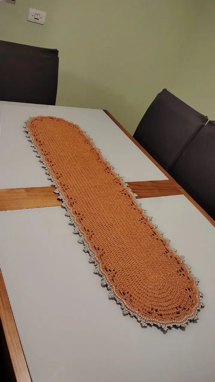 Toalha de Mesa Marrom de Crochê - Foto 2