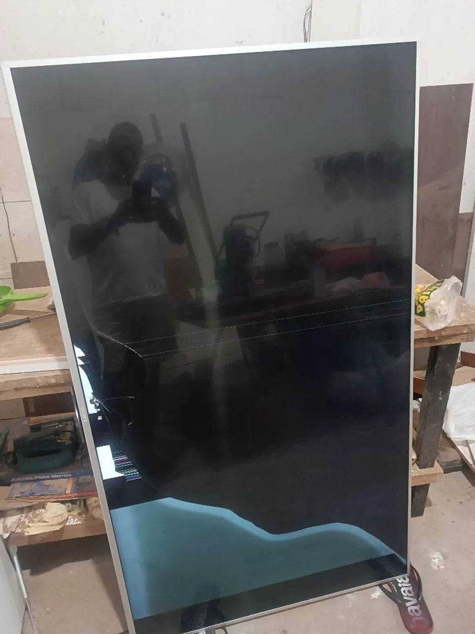 televisão Sony bravia 65 polegadas funciona tudo trincou a tela preço para conversar toda - Foto 2