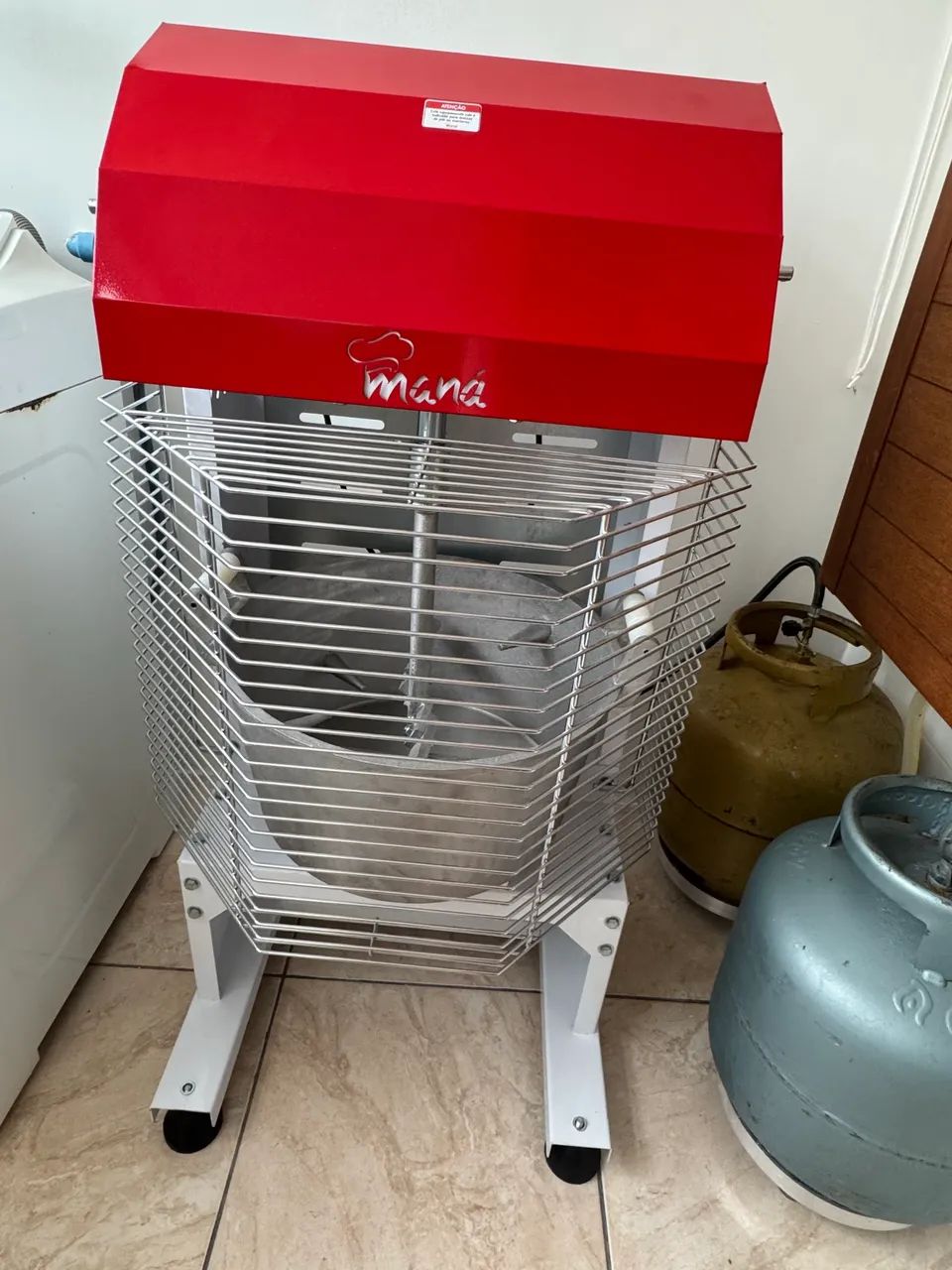 Masseira para Salgados Maná 22 litros NOVO