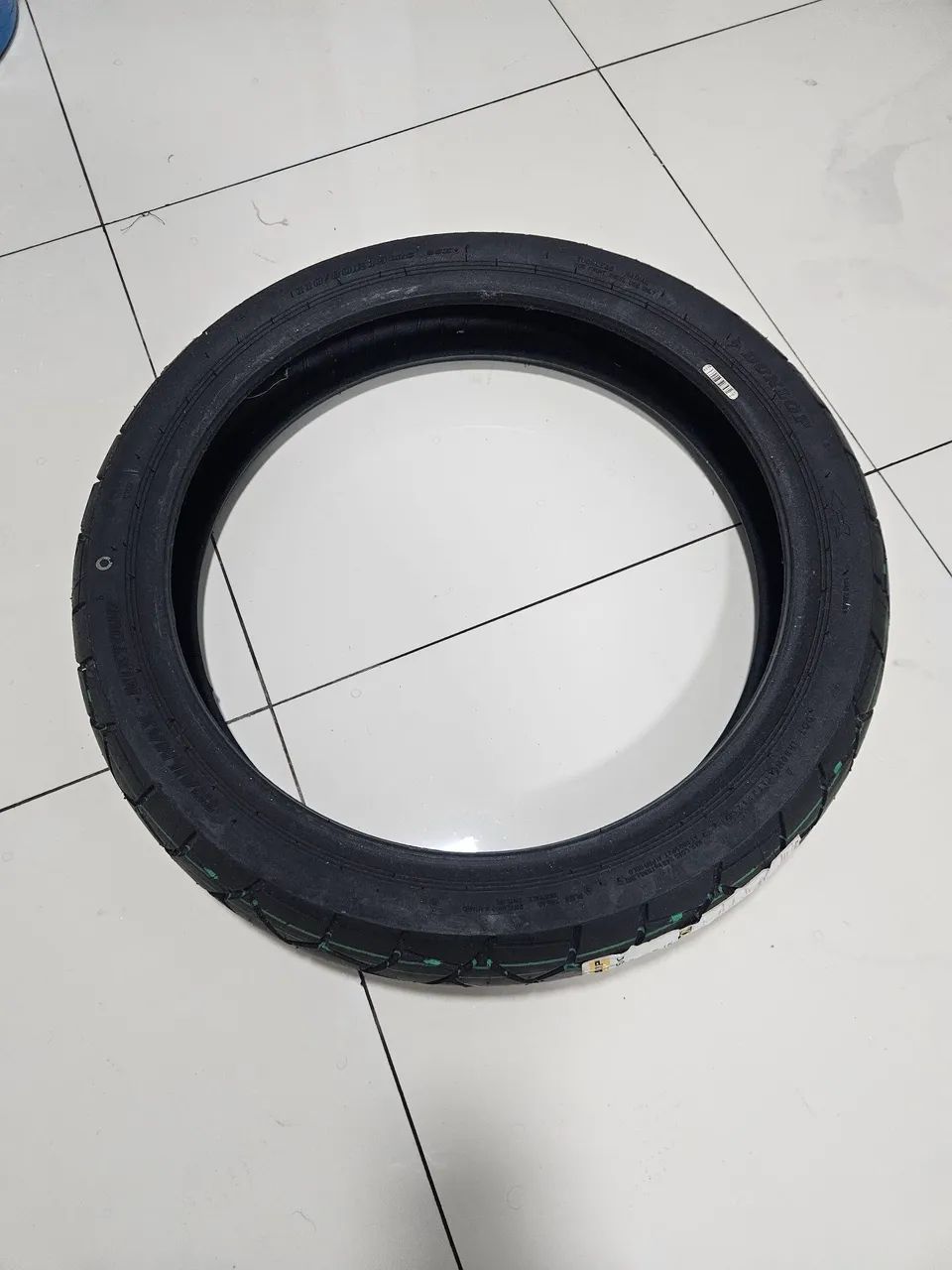 Pneu dianteiro Dunlop novo para cb 500x  - Foto 2