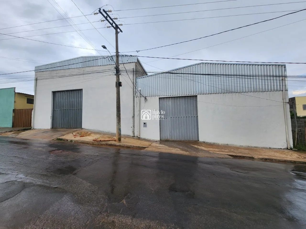 Excelente Oportunidade 2 Galpões de 500 M2 cada - Foto 2