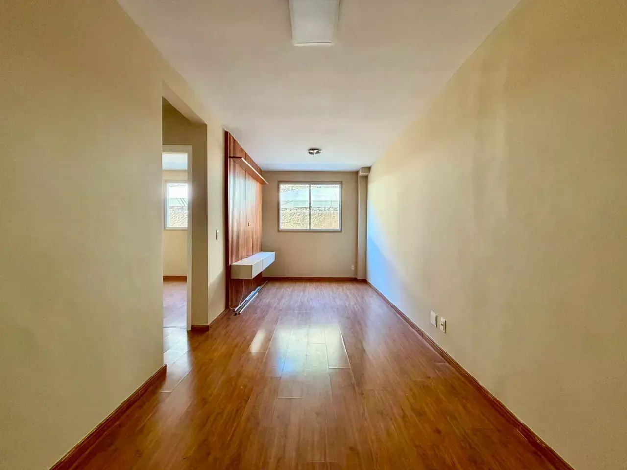 Apartamento 02 quartos e 01 vaga - Planalto - Foto 2