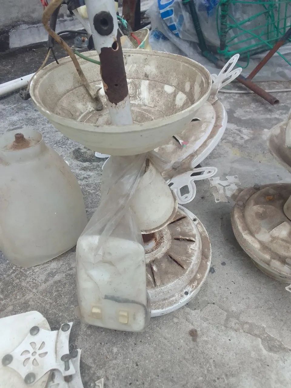 Três ventiladores de teto  - Foto 2