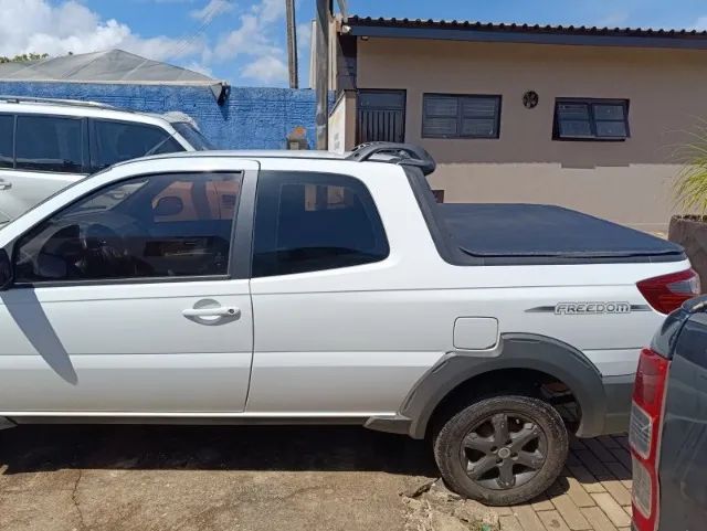 Fiat Strada Freedom 1.4 Flex 8V CD 2020 - Foto 4