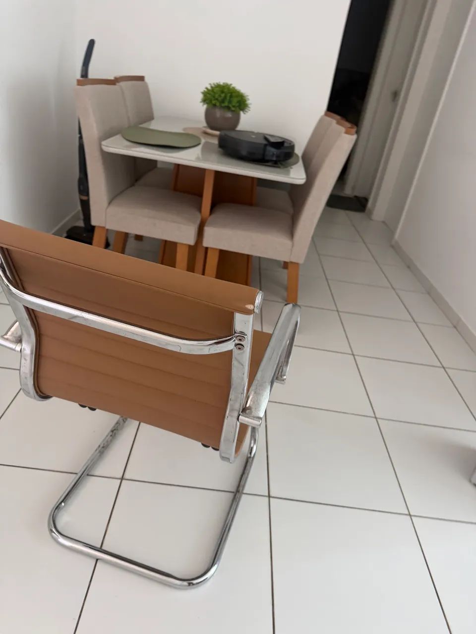 Cadeira escritório ergonômica  - Foto 4