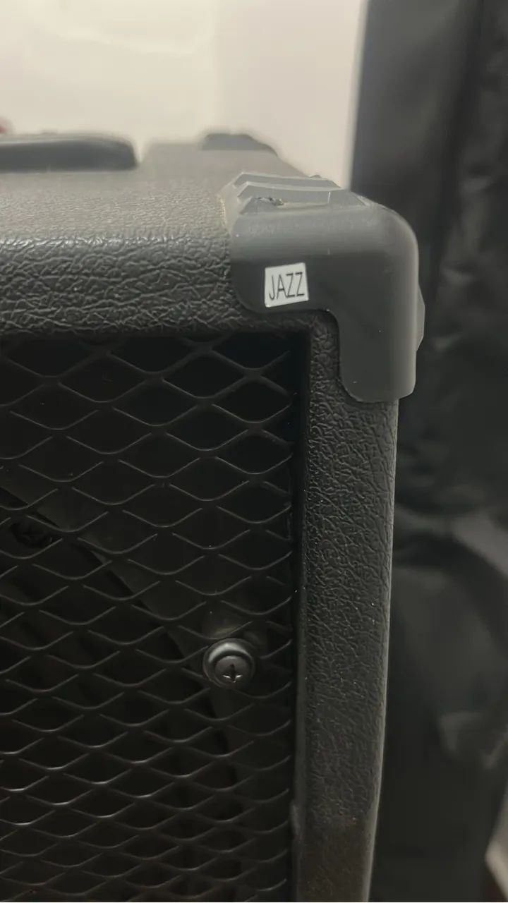 Amplificador Polytone mini brute  - Foto 3