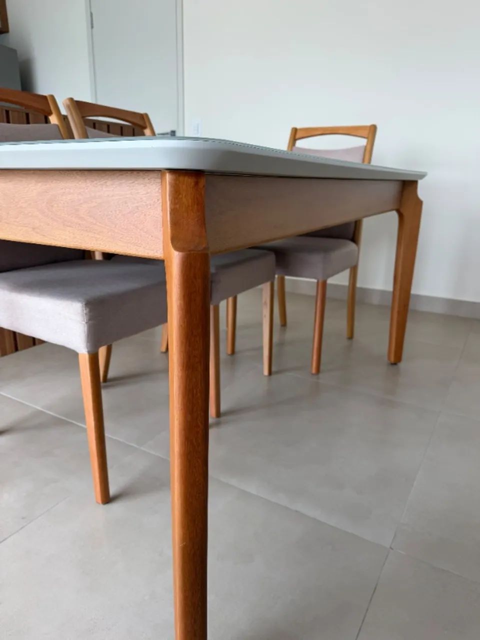 Mesa com 6 cadeiras - Foto 4