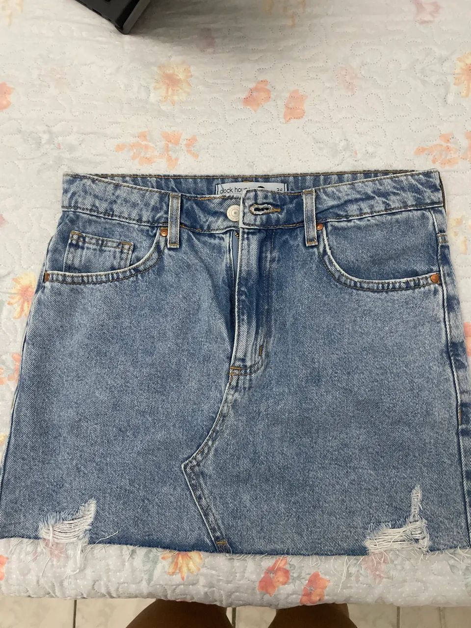 Saia Jeans nunca usada 