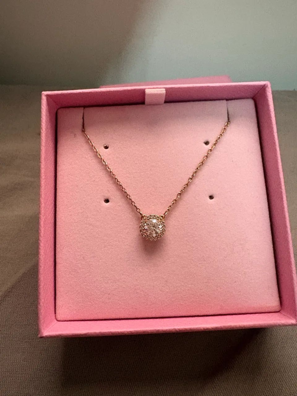 colar swarovski com caixa  - Foto 4
