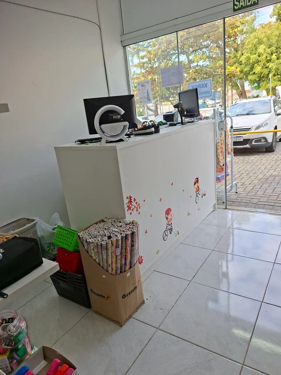 Papelaria  com móveis  a venda  - Foto 3