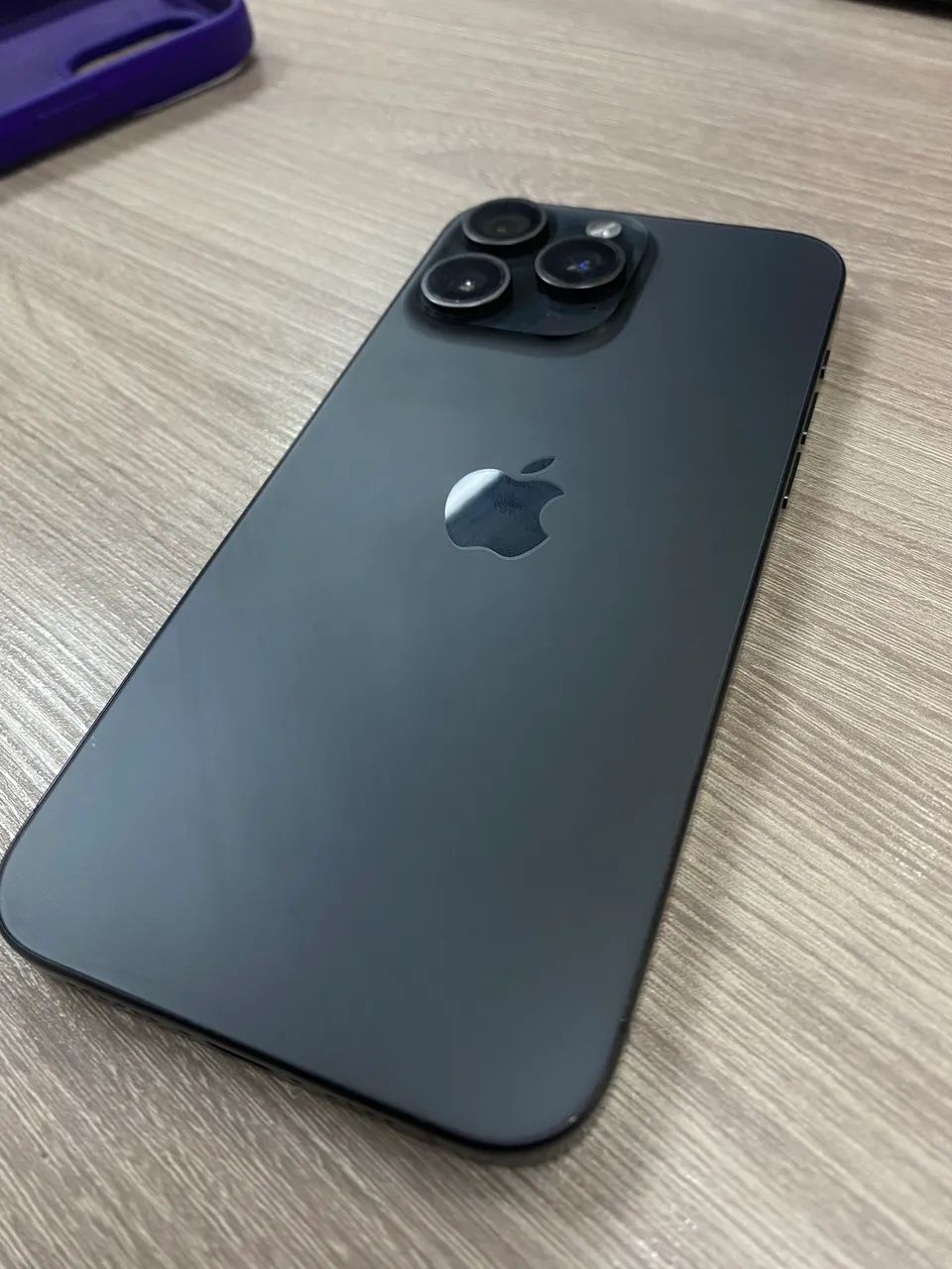iPhone 15 Pro Max - Foto 2
