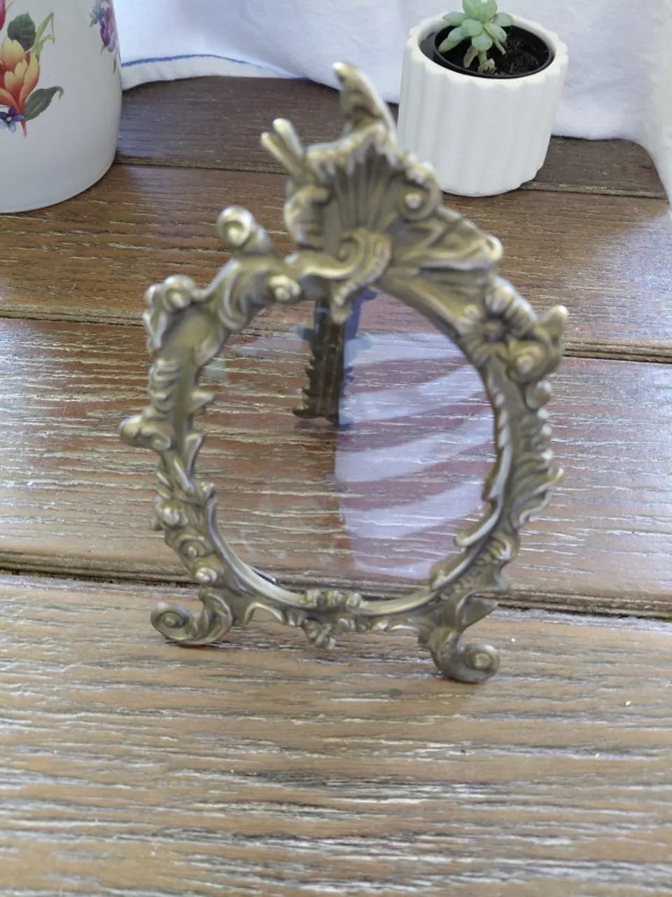 Porta retrato antigo em bronze trabalhado - Foto 4