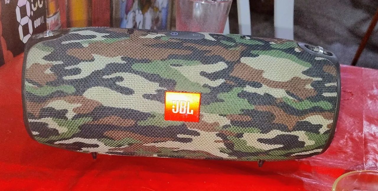 Vendo JBL Xtreme 1 camuflada.