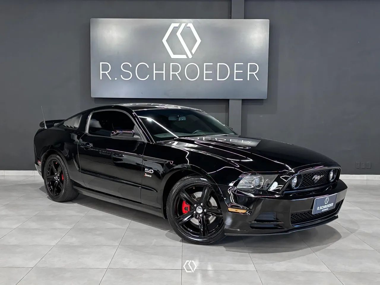 Ford Mustang Mustang GT Premium 5.0 V8 2013
