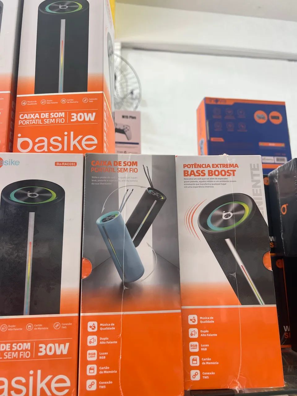 Caixa de Som sem fio portátil Basike 30w - Foto 2