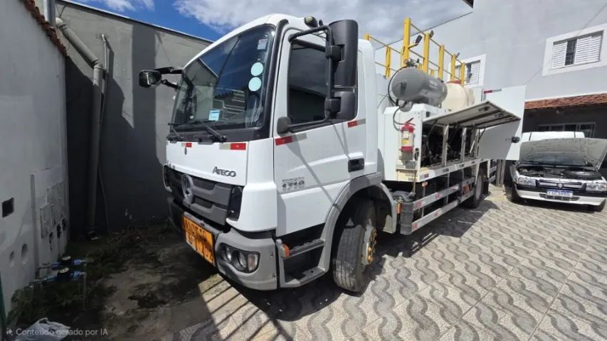 MB 1719 4x2 22/23 - Foto 2