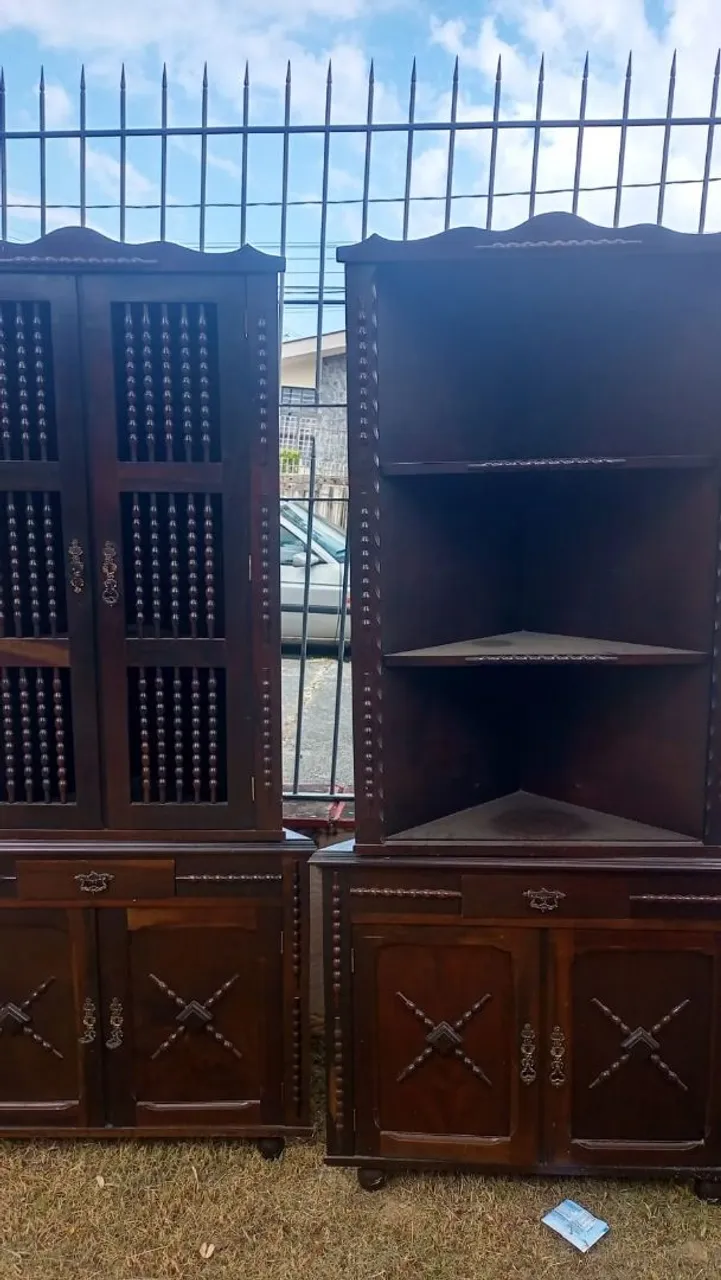 Rack com porta de correr - Design elegante - Racks e Painéis