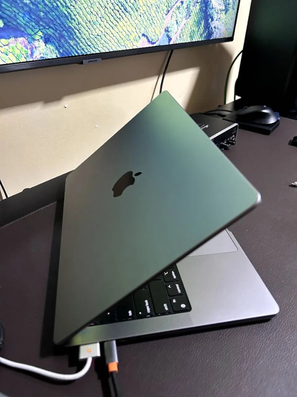 MacBook Pro M3 14