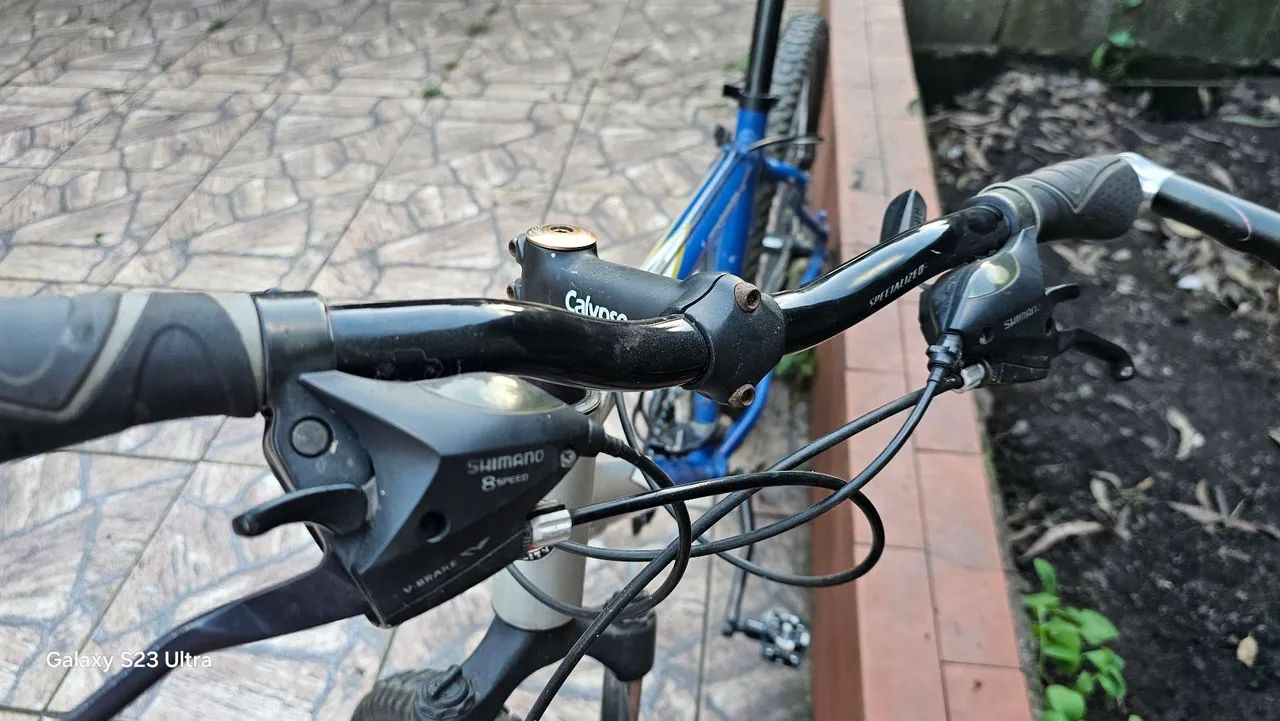 Bicicleta Schwinn Frontier com suspensão RST - Foto 4